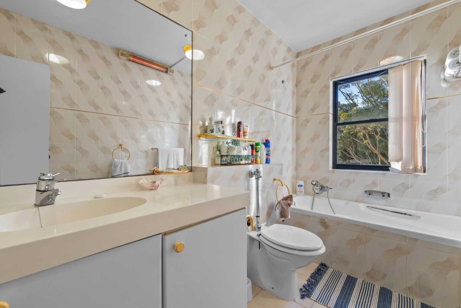 3 Bedroom Property for Sale in Sea Point Western Cape